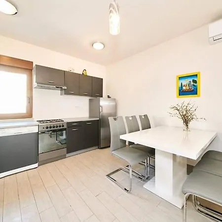 Villa Holiday Laura **** Umag